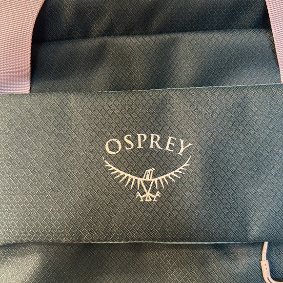 OSPREY Green Daylite Backpack - Picture 2 of 7